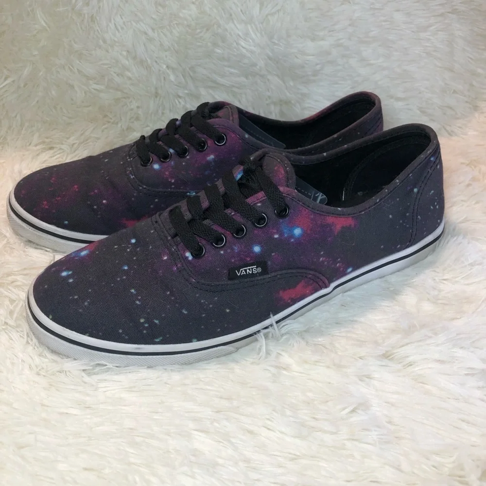 Vans Men's/ Women’s Cosmic Black and Purple Sneakers size 8.5 M and 10 W.